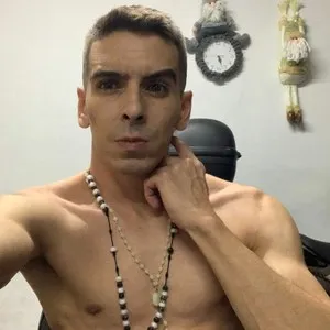 AndresGuzman from livejasmin