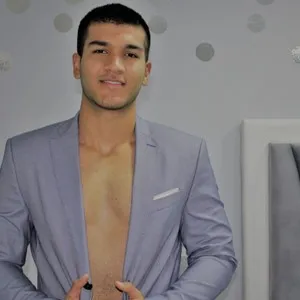 DominicWall from livejasmin