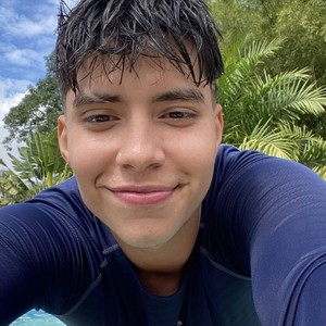 DylanLewis Live Cam