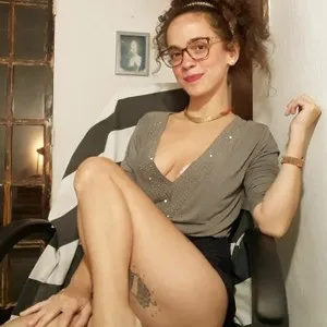 IsisFlowers from livejasmin