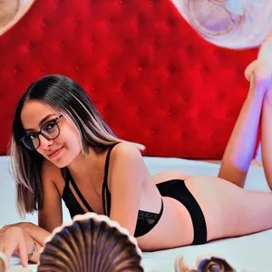 JulianaGrey from livejasmin