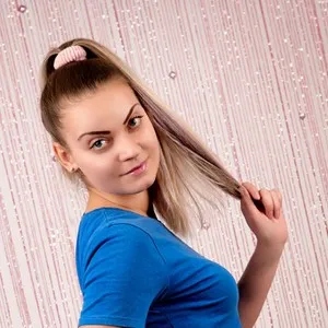 KornMolli from livejasmin