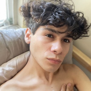 Cam boy LeoGrande