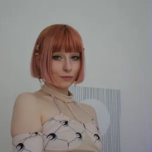 LolaWattson from livejasmin