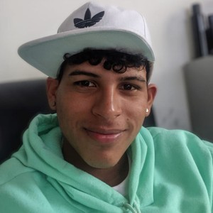 ZojhanSwith Live Cam
