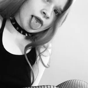 -CuteFox- from bongacams