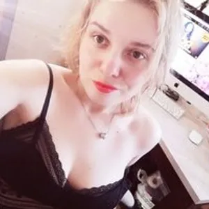 Adelina9111 from bongacams