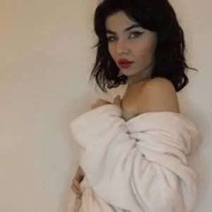 AdelineParis from bongacams