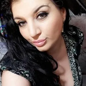 AdelineValo from bongacams