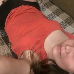 Adelochka from bongacams