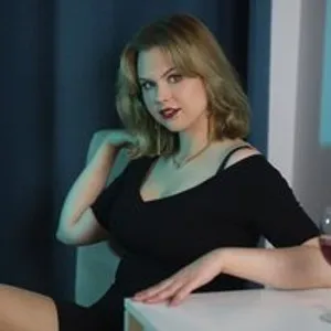 AileenShine from bongacams