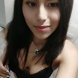 AishaGraay from bongacams