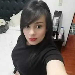 AlanaDonati from bongacams