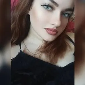 Alenaa from bongacams