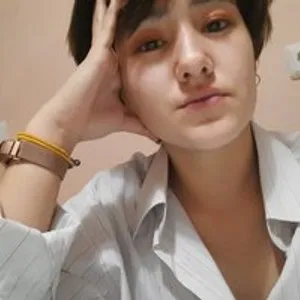 Alenyka from bongacams