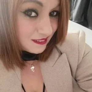 AlexaBrown12 from bongacams