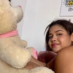 Alicce-Wild from bongacams