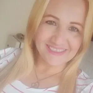 Alma-2022 from bongacams