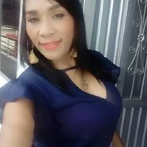 Alonna-milf from bongacams