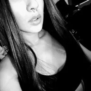 AlySSSin666 from bongacams