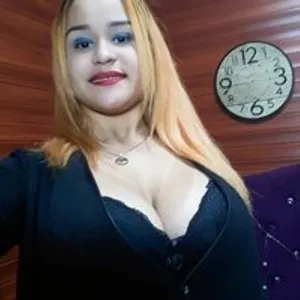 AmandaRibay from bongacams