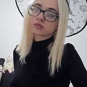 Amaraac from bongacams