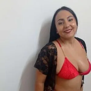 Ameliablunt from bongacams