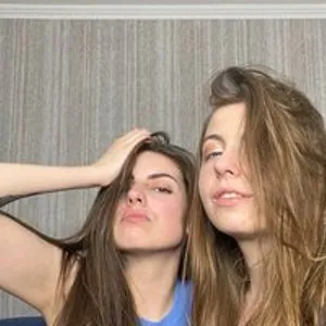 Angelsisters from bongacams