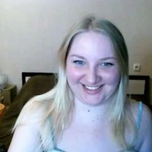 AnnaFire from bongacams