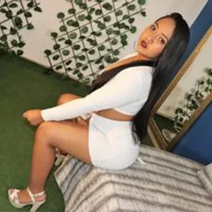 AnnySantorini from bongacams