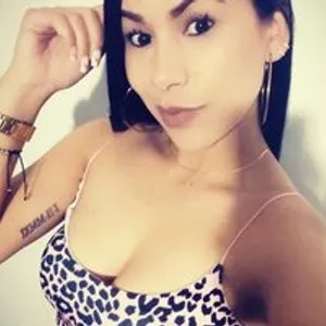 Antonella-G from bongacams