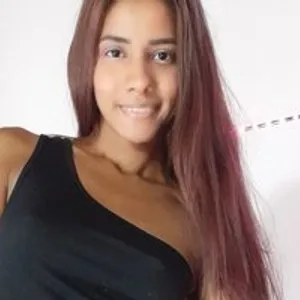 Ariana-Hot from bongacams