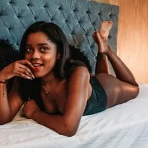 AshantiLewa from bongacams