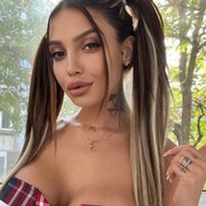AshleyLux's profile picture