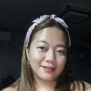 AsianCurvyKym's profile picture