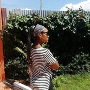 Assqueenz1 from bongacams