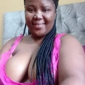 BUSTYNOLIMITSX from bongacams