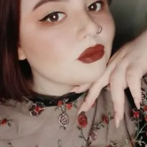 Badkitty18 from bongacams