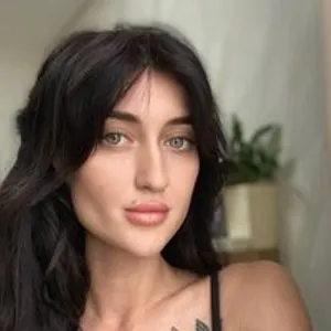 Bbettybbop from bongacams