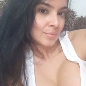 Bellakatleenx from bongacams