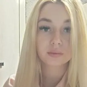 BelleDavis from bongacams