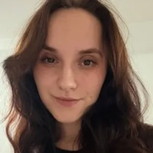 Benllinaa from bongacams