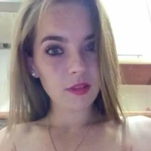 BlacKkRose from bongacams