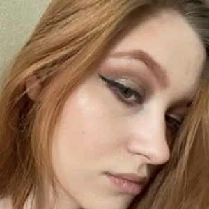 BloomHidden from bongacams