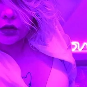 BurrDi from bongacams