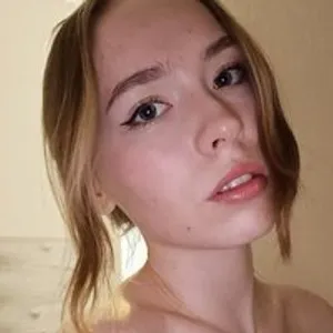 CallMeAri from bongacams