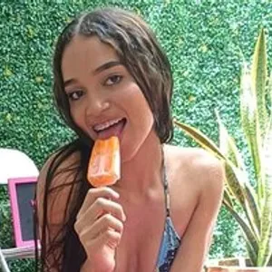 Camilakitty from bongacams