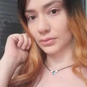 CandySaenz from bongacams