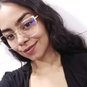 Caroll22 from bongacams