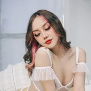 ChauLee from bongacams